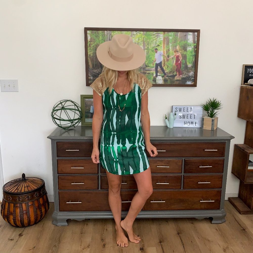 Abstract Sequin Cap Sleeve Tunic Shift Dress!!! - image 1